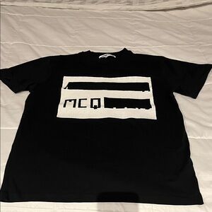 McQ by Alexander McQueen Men’s Black Tee with White Graphic Panel size XL